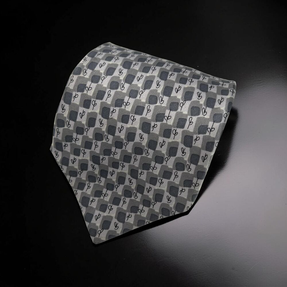 J Garcia Tie Three Collection Gray Silk Abstract Pattern 58.5" x 3.75"